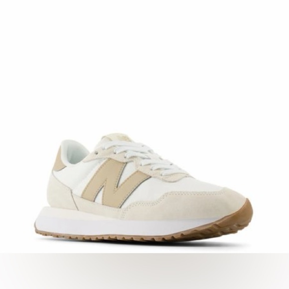 New Balance 237 Sneaker - Women's cream white beige size 9.5